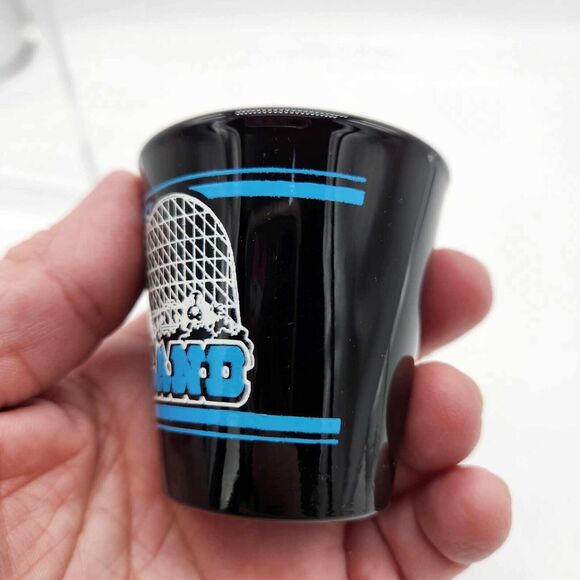 Set of 2 Adventureland Des Moines Iowa Shot Glasses Amusement Park Souvenir - Picture 4 of 10